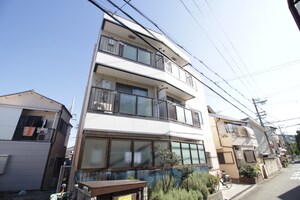 ベルヴィコート外観写真
