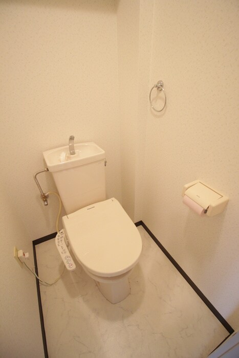 物件内観写真13　(トイレ)