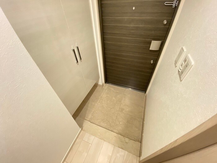 物件内観写真15　(玄関)