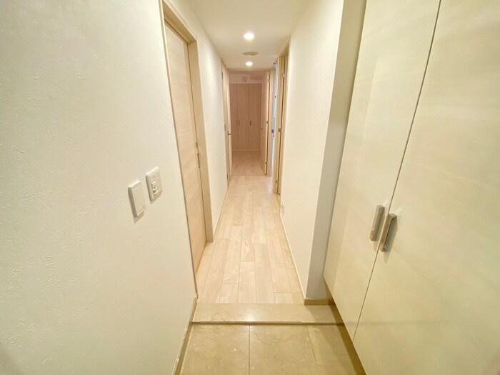 物件内観写真16　(廊下)