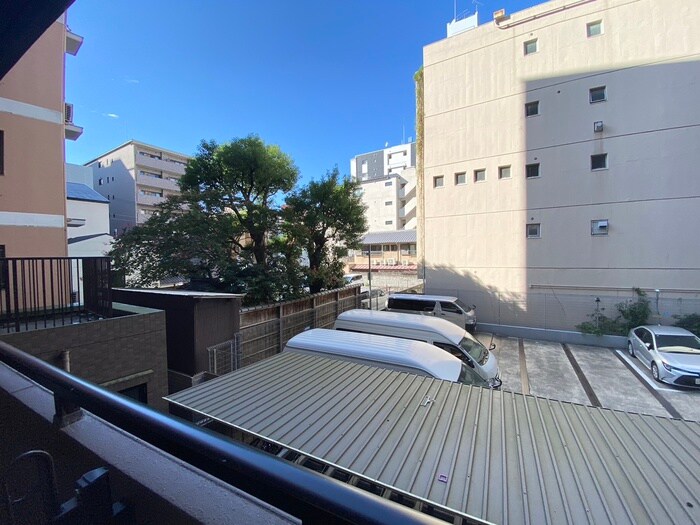 物件内観写真22　(室内からの展望)