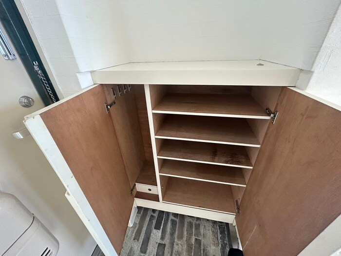 物件内観写真8　(靴箱)