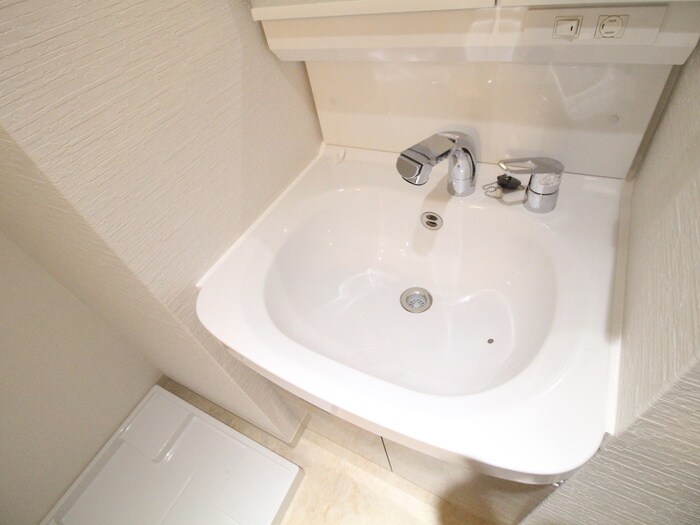 物件内観写真9　(洗面)