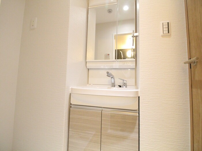 物件内観写真11　(洗面)