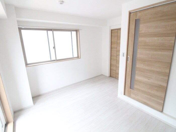 物件内観写真12　(居室)