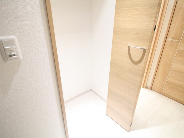 物件内観写真18　(収納)