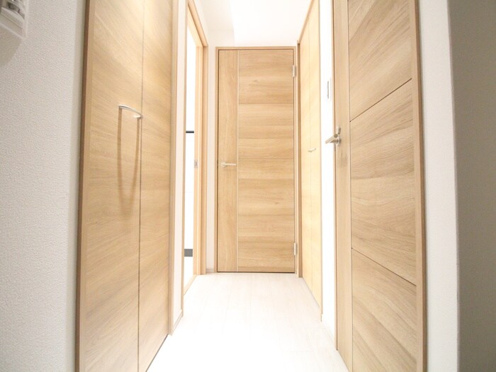 物件内観写真21　(廊下)