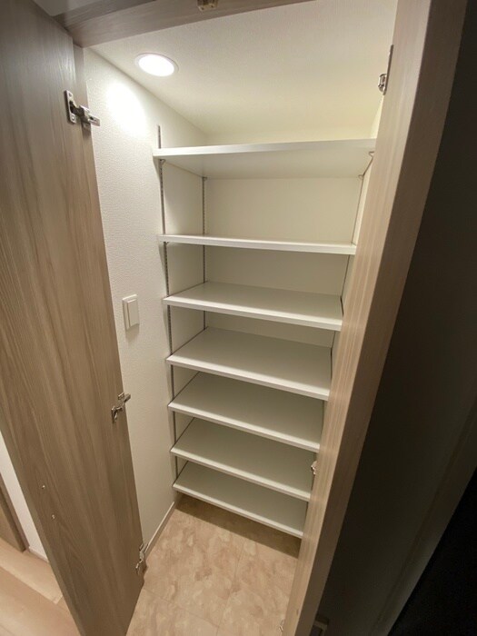 物件内観写真8　(靴箱)