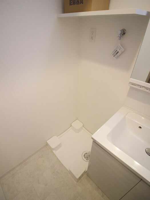 物件内観写真10　(洗濯機置場)