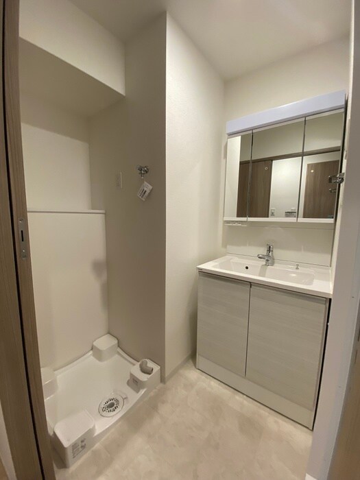 物件内観写真11　(洗濯機置場)