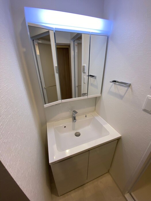 物件内観写真12　(洗面)