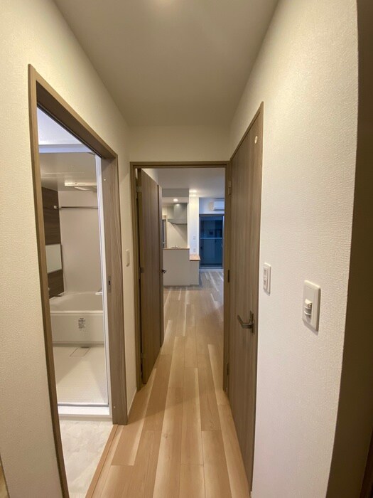 物件内観写真20　(廊下)