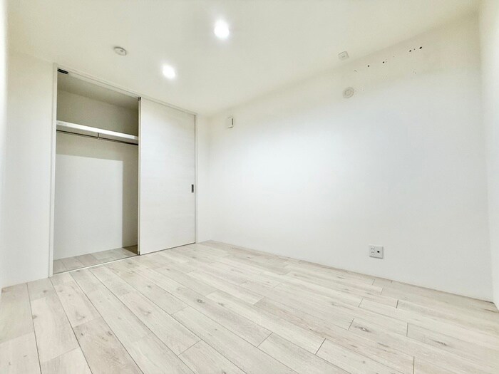 物件内観写真18　(居室)