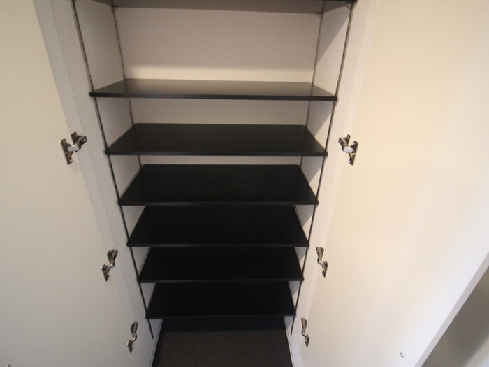 物件内観写真8　(靴箱)