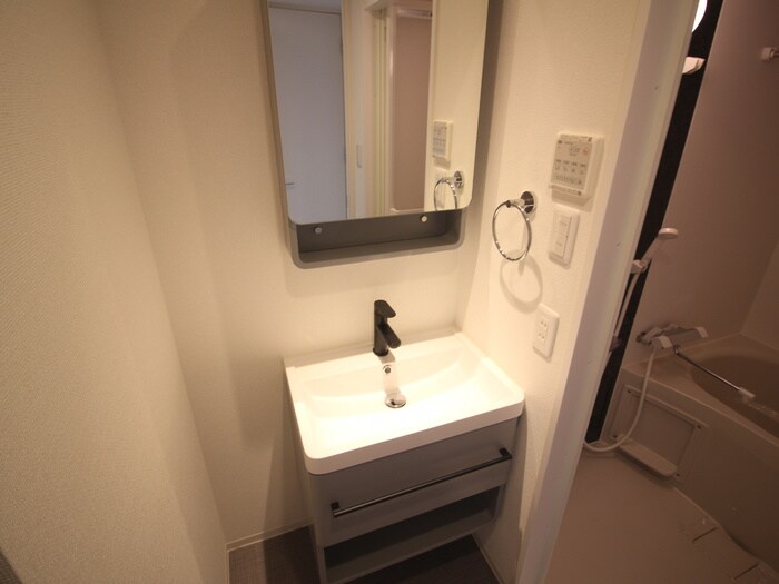 物件内観写真16　(洗面)