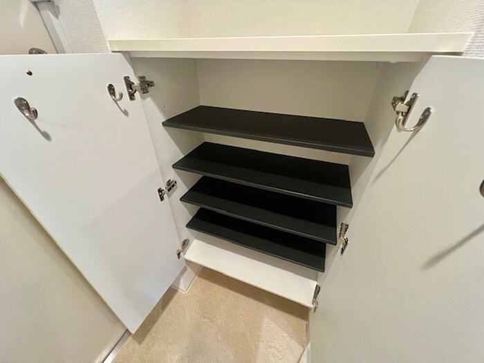 物件内観写真17　(靴箱)