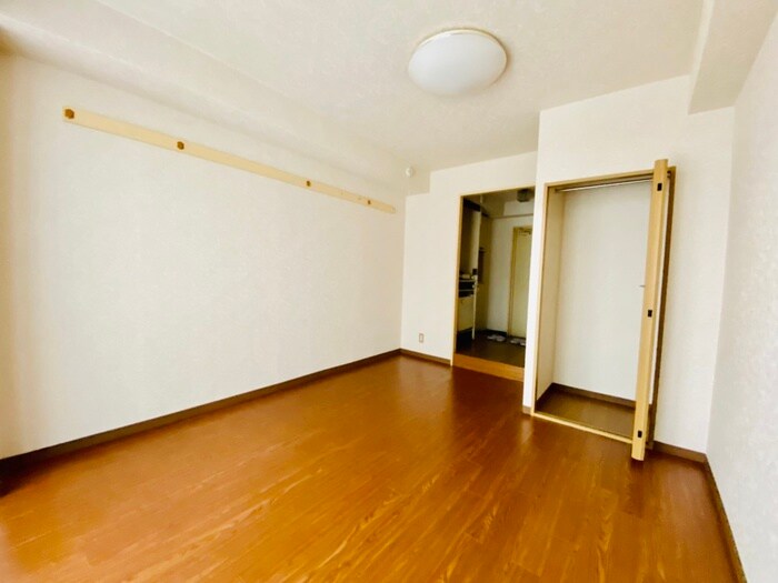 物件内観写真9　(居室)