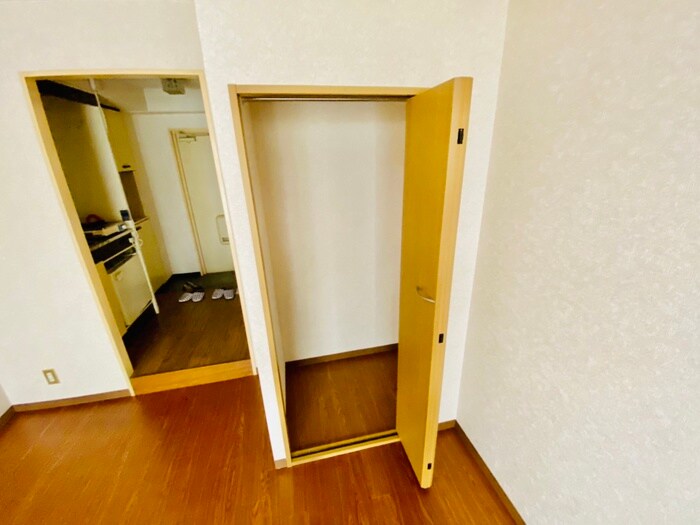 物件内観写真10　(収納)