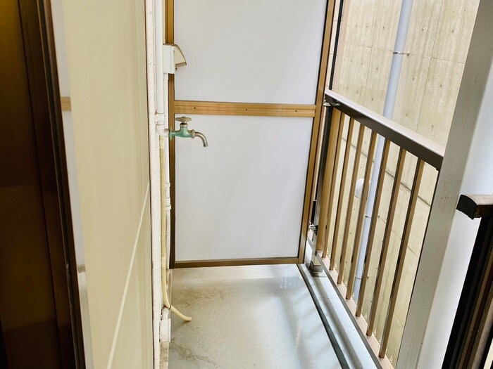 物件内観写真14　(洗濯機置場)