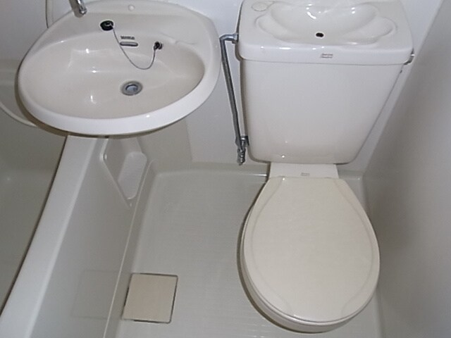 物件内観写真9　(トイレ)