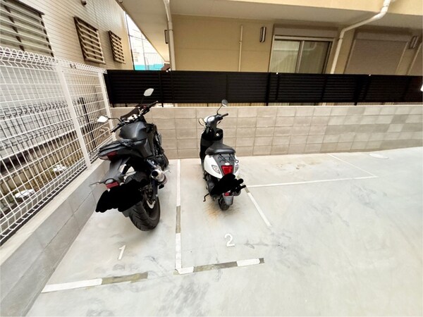 バイク置き場