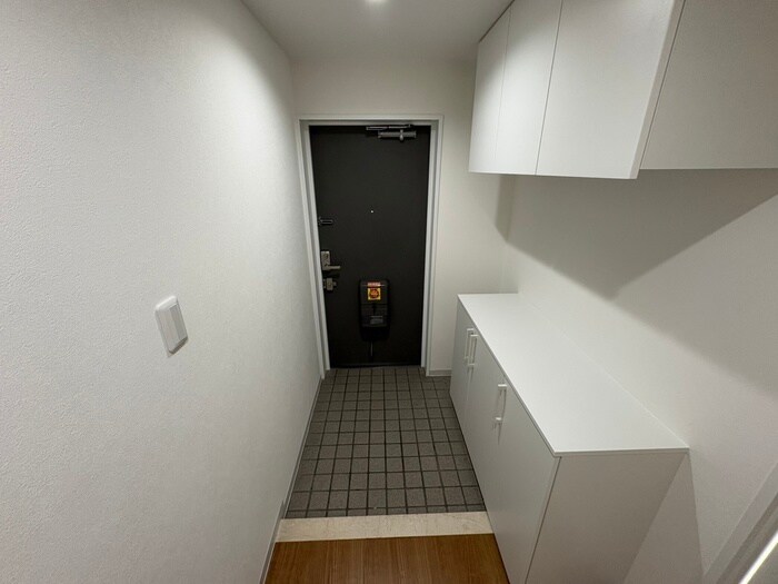 物件内観写真17　(玄関)