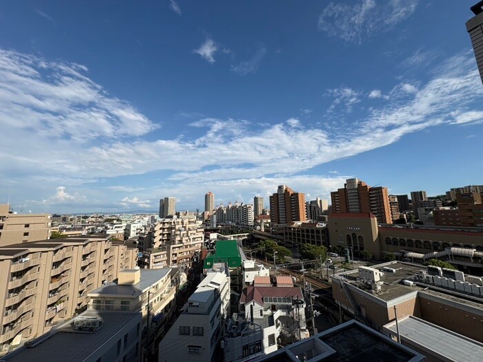 物件内観写真18　(室内からの展望)