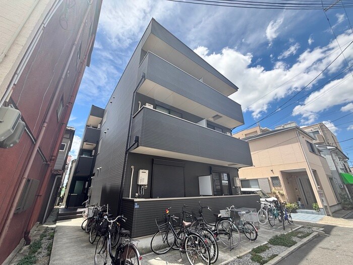 物件外観写真1　(外観写真)