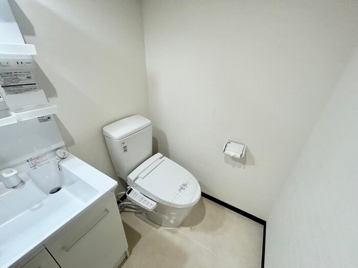 物件内観写真11　(トイレ)