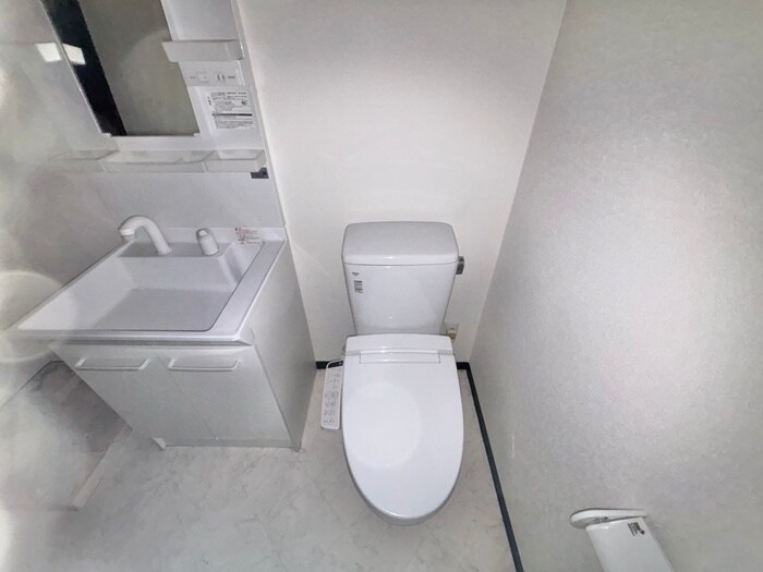 物件内観写真12　(トイレ)