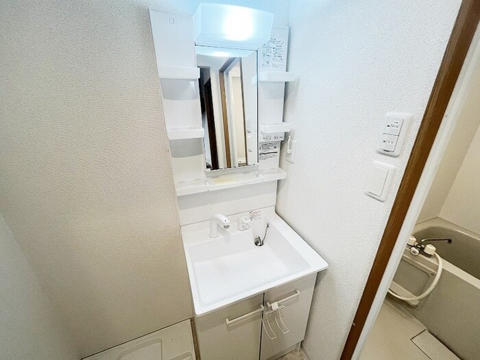 物件内観写真9　(洗面)