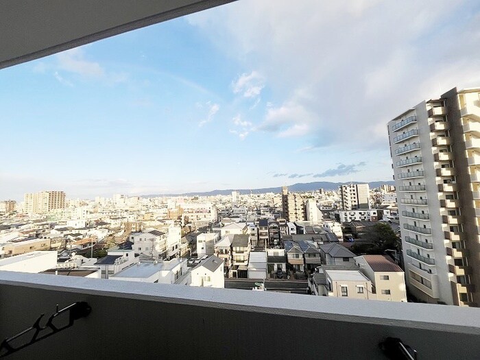 物件内観写真20　(室内からの展望)