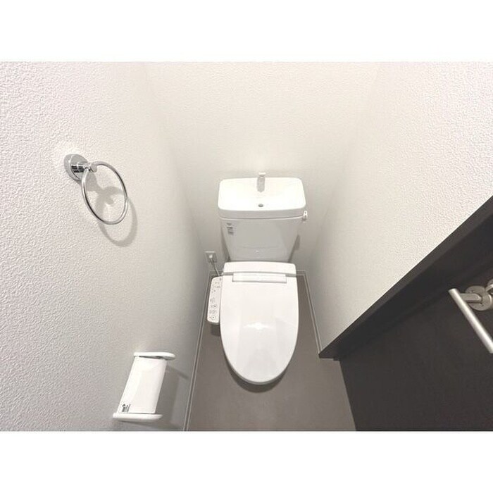 物件内観写真17　(トイレ)