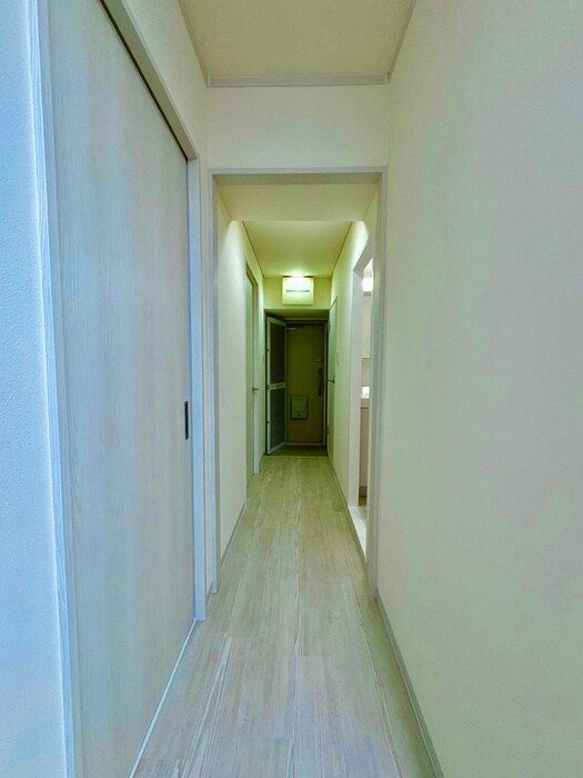 物件内観写真20　(廊下)