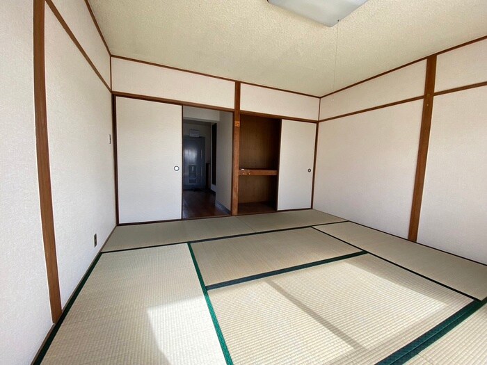 物件内観写真8　(居室)