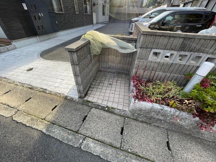 物件外観写真4　(建物設備)