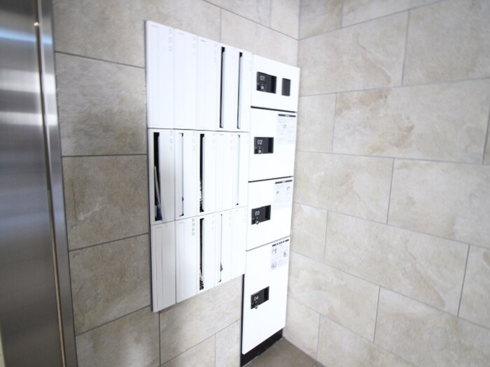 物件外観写真4　(建物設備)