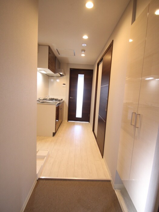 物件内観写真17　(玄関)