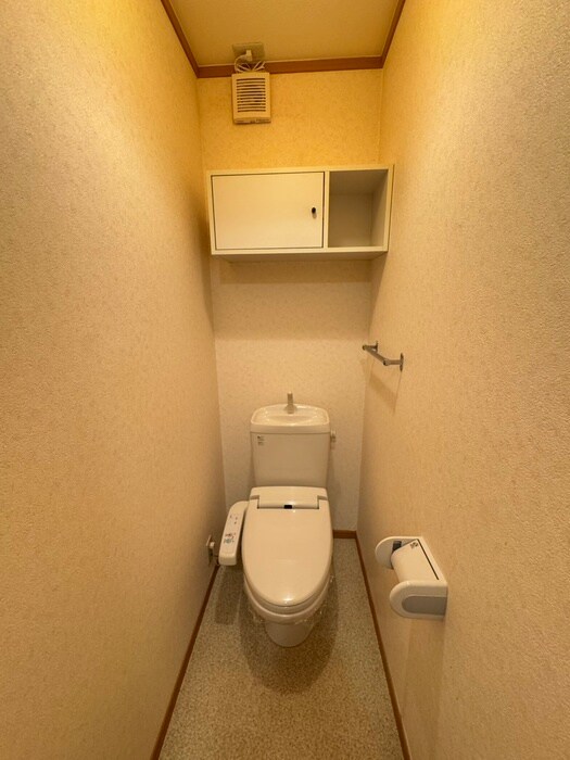 物件内観写真9　(トイレ)