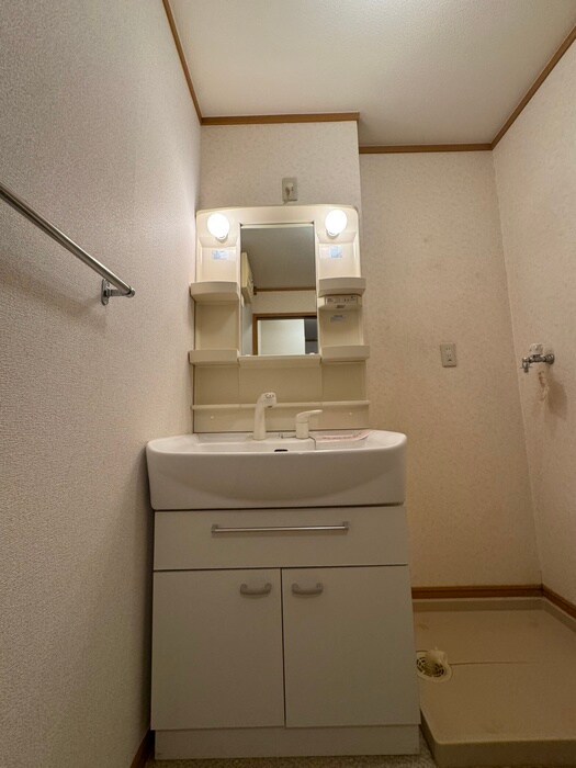 物件内観写真10　(洗面)