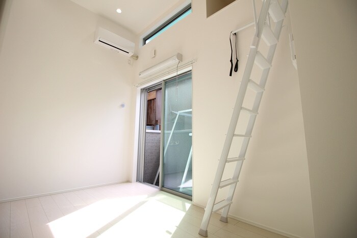 物件内観写真8　(居室)