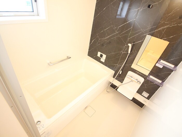物件内観写真4　(バス／シャワールーム等)