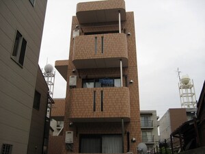 ブレイン太秦外観写真