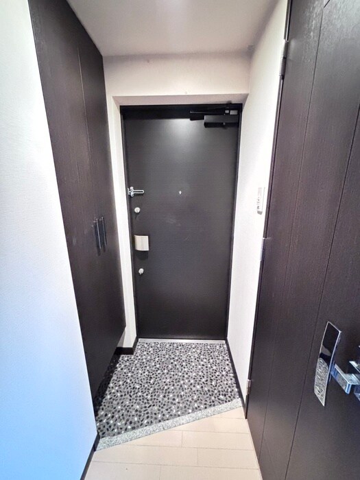 物件内観写真13　(玄関)