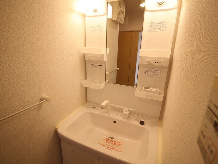 物件内観写真6　(洗面)