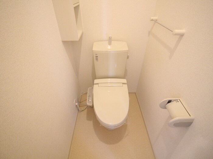 物件内観写真8　(トイレ)