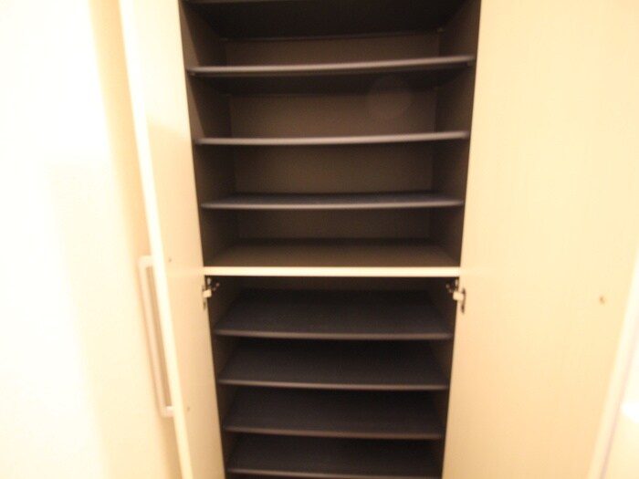 物件内観写真15　(靴箱)