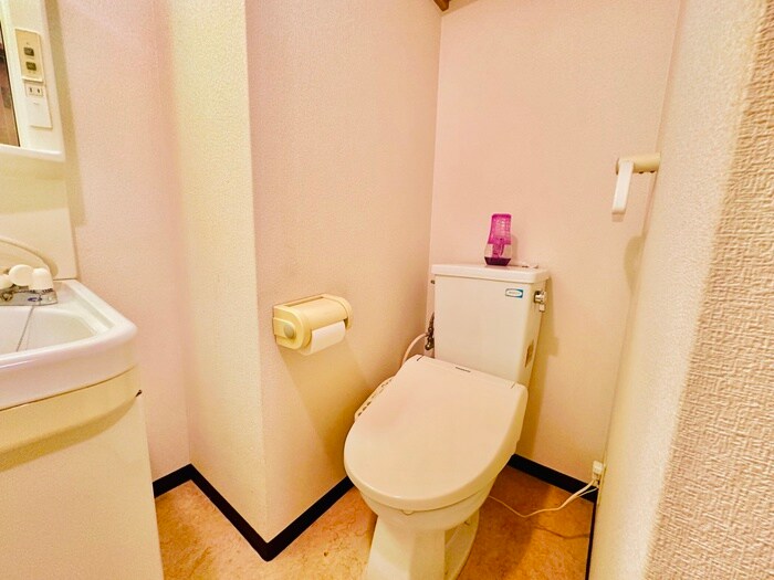 物件内観写真12　(トイレ)