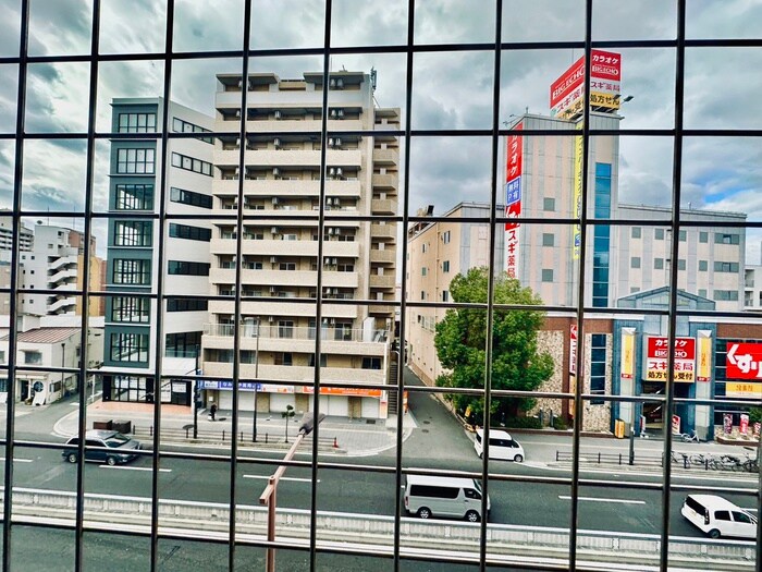 物件内観写真16　(室内からの展望)