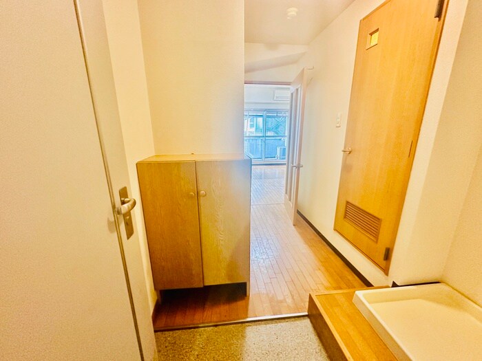 物件内観写真20　(玄関)